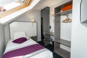 Vue Chambre Mansardée -Hôtel de Champagne Angers